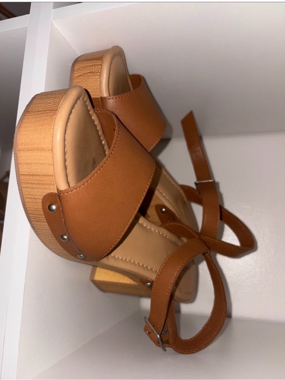 Universal Thread Tan Platform Sandals with Ankle Strap